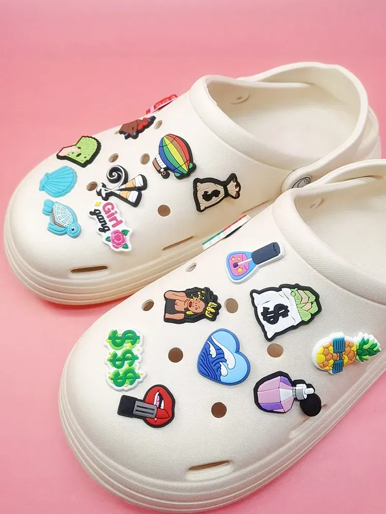 Lovely PVC Shoes Charms Ornaments Croc Clogs Accessories Diy Buckle Decorations Fit Wristbands Kids Adult Halloween Party Gifts