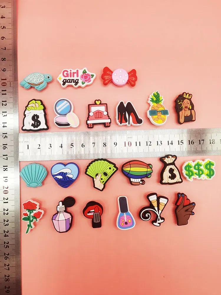 Lovely PVC Shoes Charms Ornaments Croc Clogs Accessories Diy Buckle Decorations Fit Wristbands Kids Adult Halloween Party Gifts