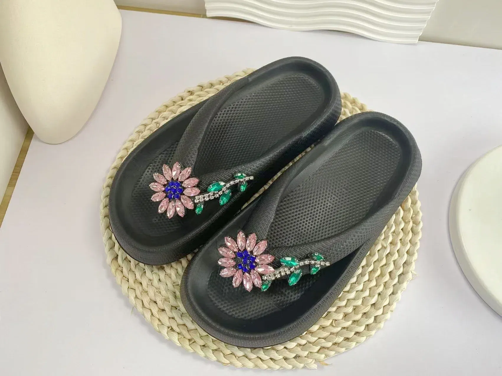 Color: MINT GREEN, Shoe Size: 38-39 - Summer Multi Color Women's Flip Flops Fashionable Metallic Teddy Bear Bow Slide Sandal Beach Vacation Home Versatile  Footwear