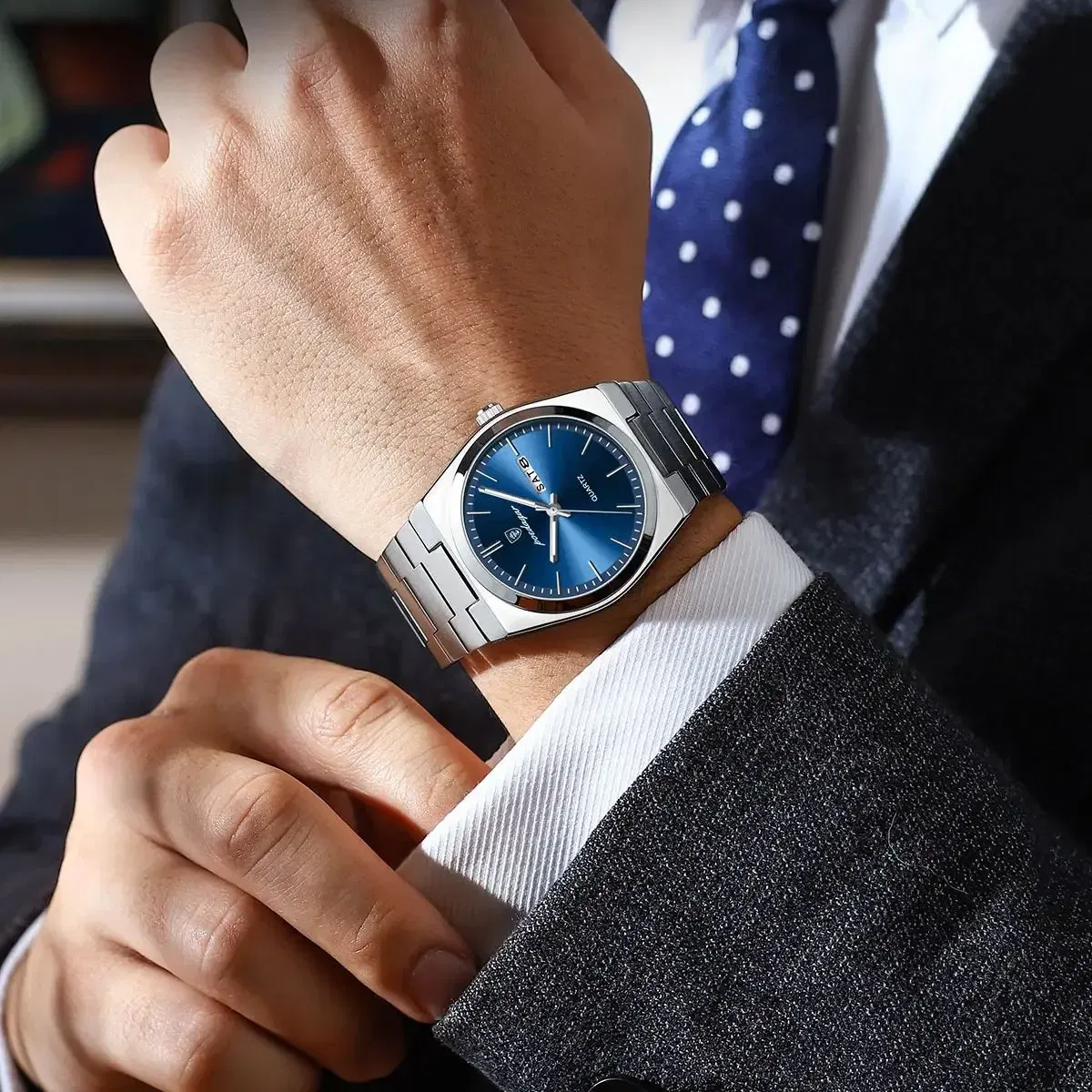 Color: Gold - POEDAGAR Luxury Watch For Man Waterproof Luminous Date Week Stainless Steel Men Watch Casual Quartz Men's Watches Male Clock+box