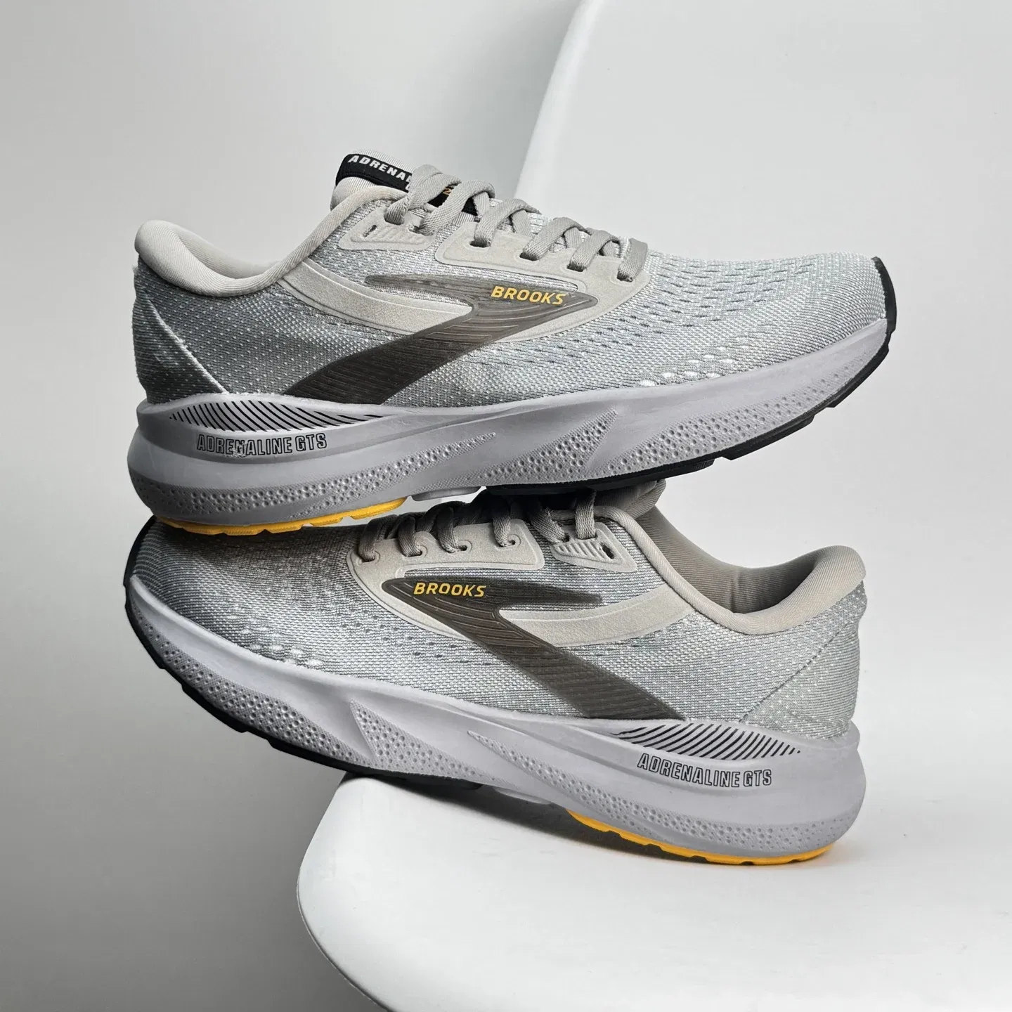 Color: Beige, Shoe Size: 44.5 - Original Brooks Men's Adrenaline GTS  24 Running Shoes Cushioned Comfortable Sports Training Professional Casual Sneakers