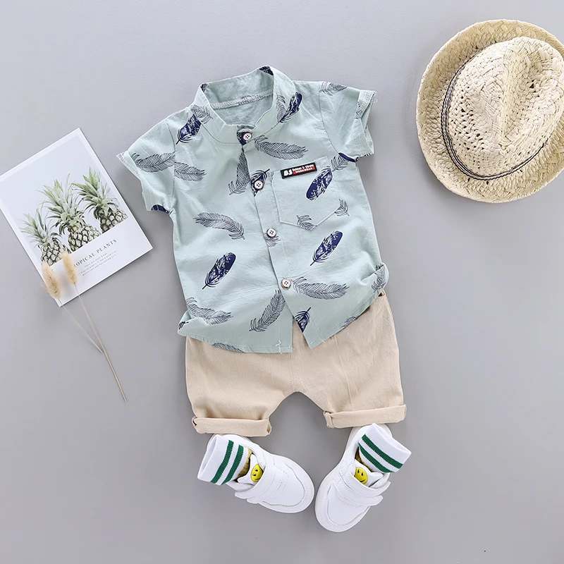 Color: green, Kid Size: 3M - 0-3 Year Old Baby Summer Feather Print Shirt Short Sleeve Suit