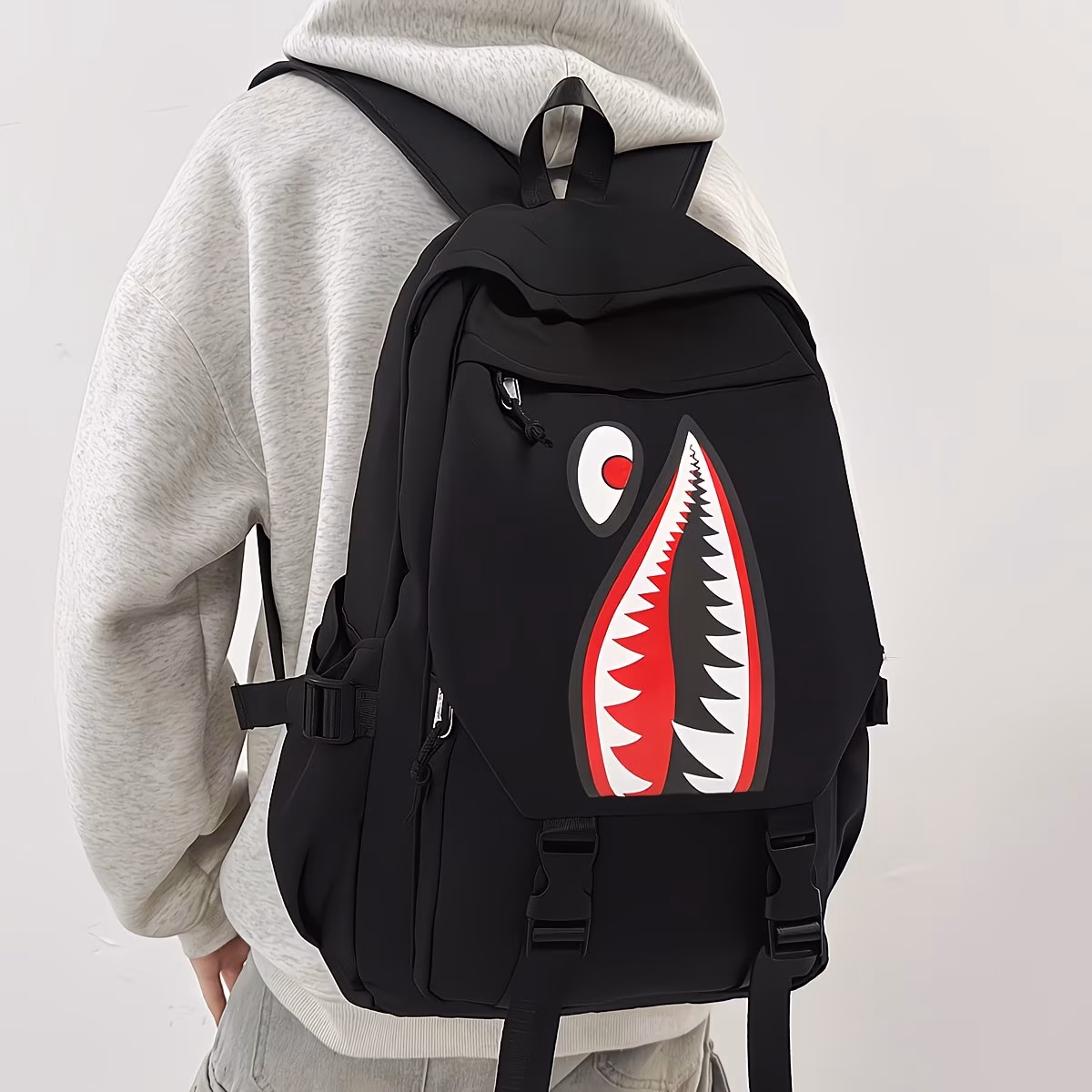 HUOHUO Men’s Shark Mouth Print Backpack – Stylish and Practical