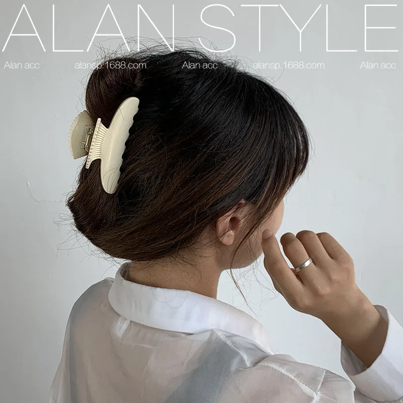 Color: Dark Grey - 9cm Long Acetate Hair Crabs Hair Clips Claws for Girls Rolled up Hair Style Daliy