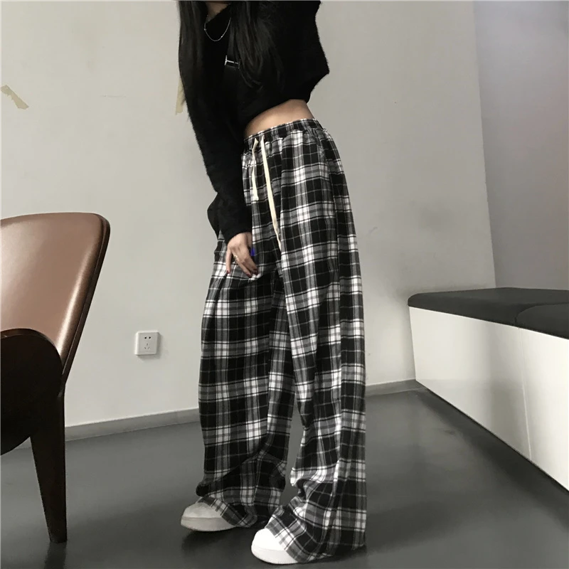 Color: black, Size: XL - Oversize Women Sweatpants Fashion Black Plaid Casual Pants Baggy Elastic Waist Pockets Student Unisex Hip Hop Loose Trousers