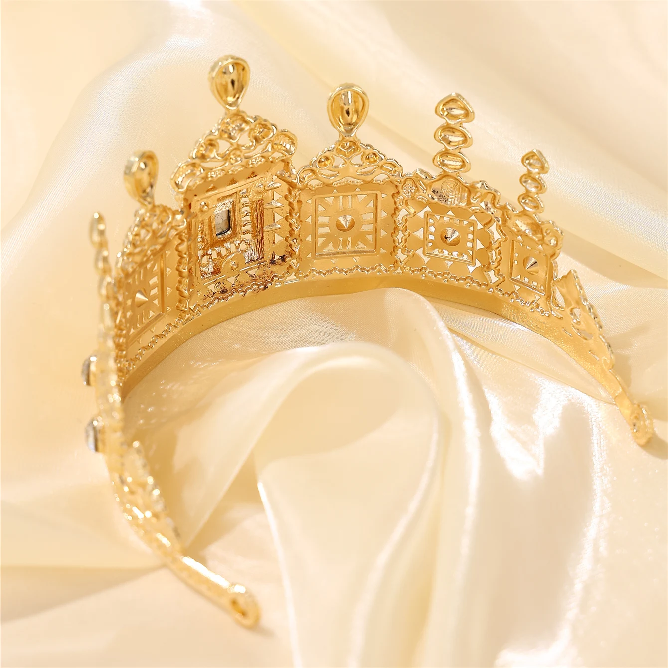Metal color: Rhodium Plated - European Princess Queen Round Headdress Moroccan Bride Crystal Crown King Bride Headdress Wedding Hair Accessories