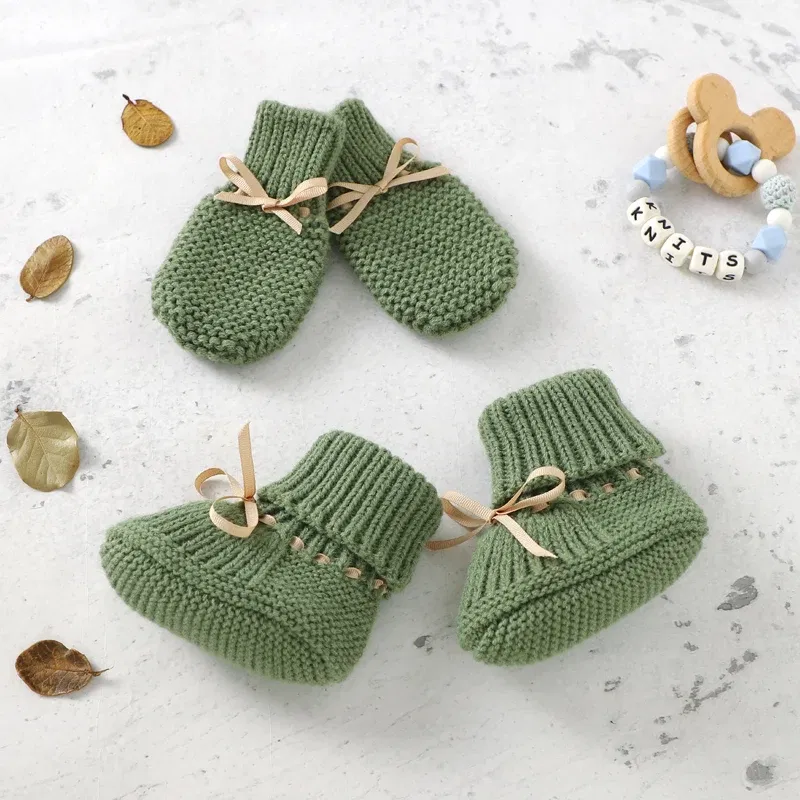Color: Beige, Baby Age: 7-12 Months - Baby Shoes + Gloves Set Knit Newborn Girls Boys Boots Mitten Fashion Butterfly-knot Toddler Infant Slip-On Bed Shoes Hand Made