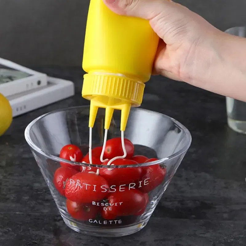 Color: Dull - 3 Holes 800ML Twist Cap Squeeze Bottle Food Grade Plastic Ketchup Mustard Mayo Sauces Olive Oil Bottles Kitchen Gadgets