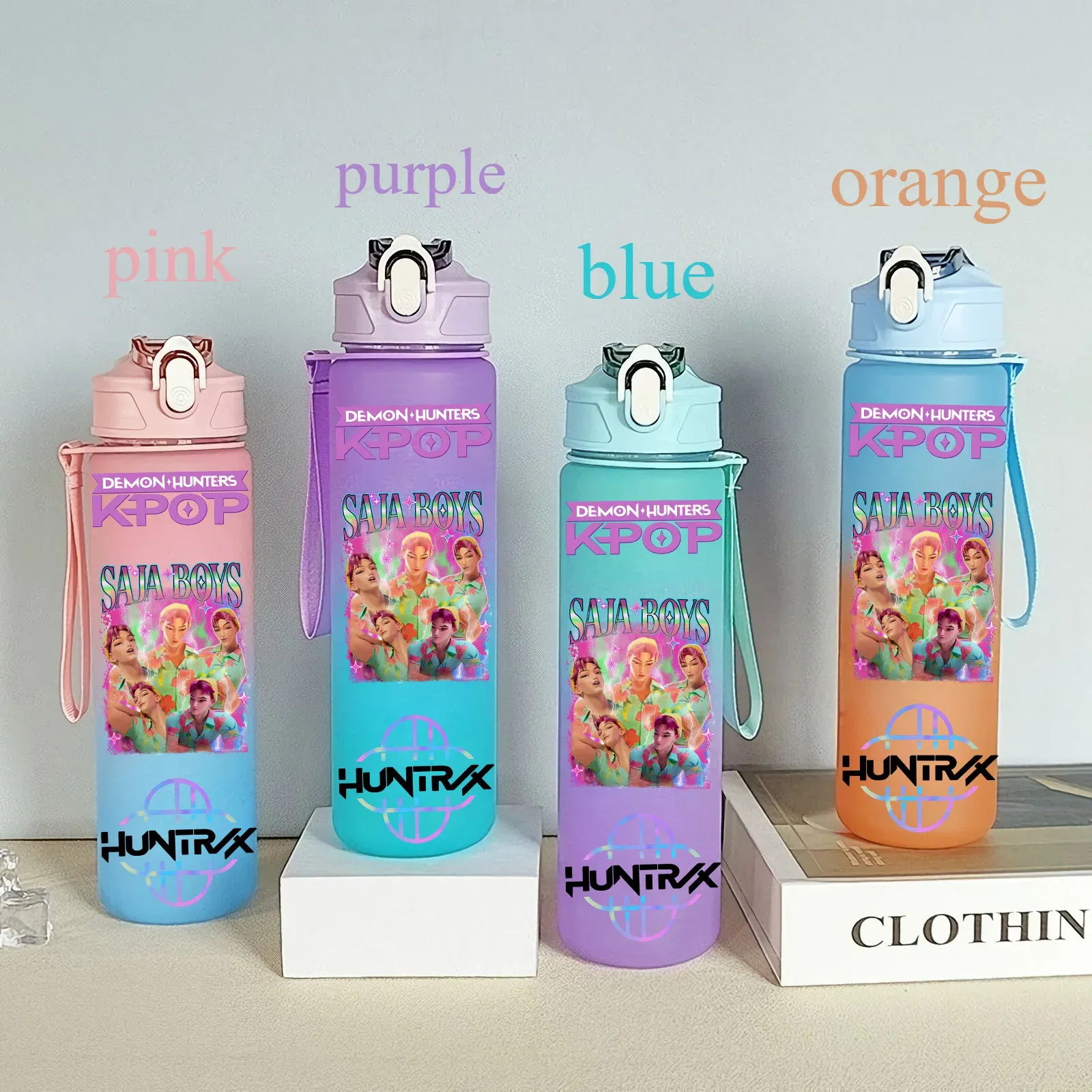 Color: Pink, Size: 25cm - 750ML K-pop Demon Hunters HUNTR X Rumi Mira Zoey Jinu Celine Kpop Plastic Water Cup K Pop Drinking Bottle School Huntrix Gourde
