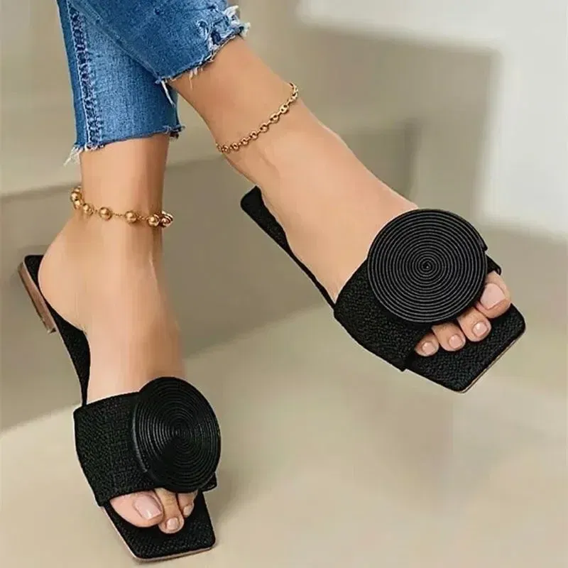 Color: Chocolate, Shoe Size: 39 - 2023 New Spring and Summer Women's Flat Slippers Fashion Beach Shoes Comfortable Slippers Versatile Lightweight Women's Shoes
