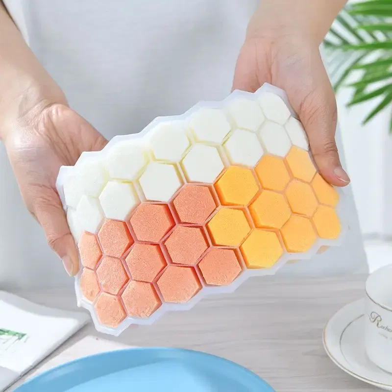 Color: black, Size: S - 4/2/1PCS Silicone Ice Cube Mold 148 Cube Large-capacity Ice Trays Food Grade Ice Maker BPA Free Reusable Ice Maker with Lids