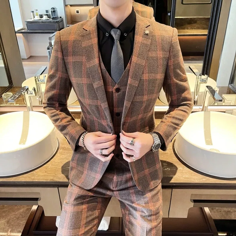 Color: Beige, Size: XXL - High-quality British men's fashionable and stylish checkered casual suit set for autumn, a casual and fitted suit set of three