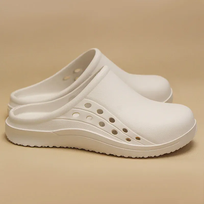 Color: black, Shoe Size: 33 - High Quality Scrub Shoes Non-slip Dentist Nursing Clogs Healthcare Service Work Slippers Soft Operating Room Protective Clogs