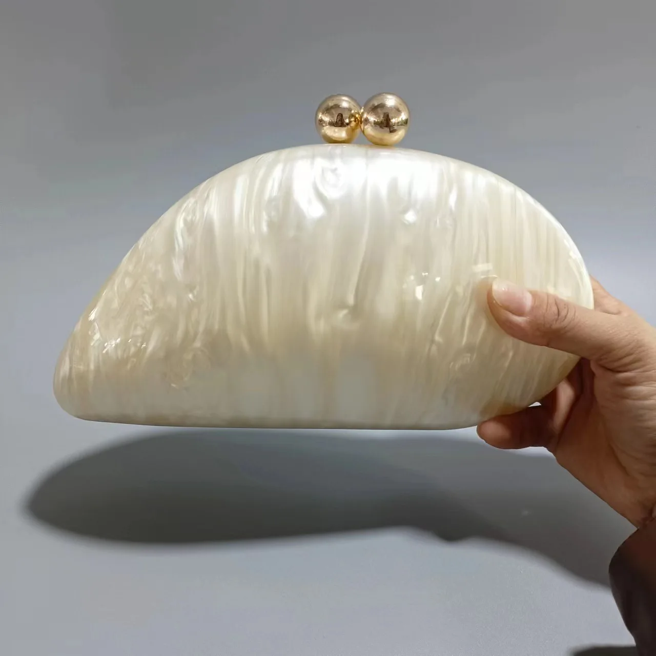 Color: green - 2024 New Hot Sale Acrylic Shell Shape Clutch Bag Women Designer Evening Party Cute Pearl Egg Purse Blue Handbag Wholesale