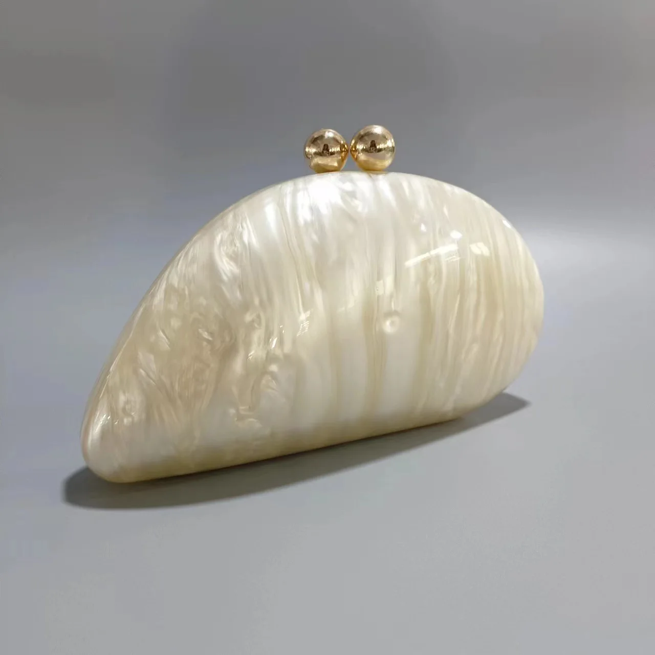 Color: green - 2024 New Hot Sale Acrylic Shell Shape Clutch Bag Women Designer Evening Party Cute Pearl Egg Purse Blue Handbag Wholesale