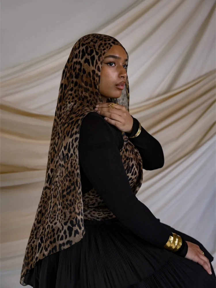 Color: Pink - 1Pcs Ramadan Hijab Leopard Print Women Bohemian Watercolor Soft Muslim Hijabs Floral Breathable Shawl Wrap Scarf Headscarf Warm