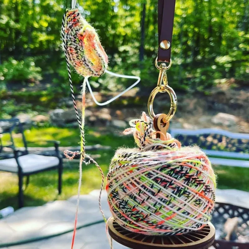 🎉New Year Hot Sale 50% OFF💐Portable Wrist Yarn Holder, Travel Wrist Hanging Yarn Dispenser, Gift for Crocheter