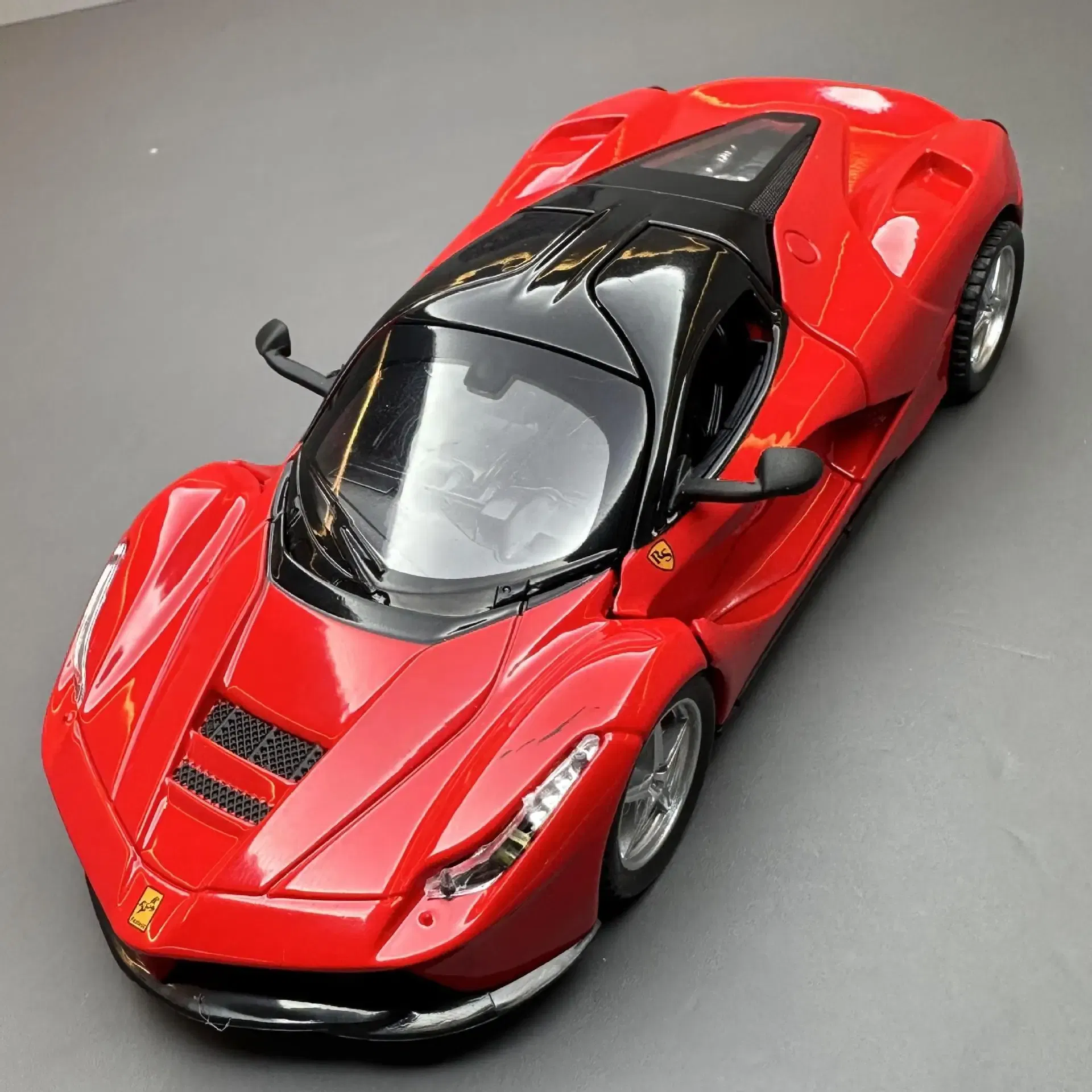 Color: Gold - 1:32 Ferrari Laferrari SF90 P80C 488 Alloy Car Model Diecasts Metal Toy Vehicles Car Model Simulation Sound Light Collect gifts