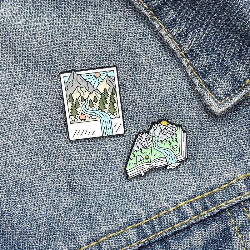 Metal color: Gold-color - Travel Brooch Field Crossing Hiking Scenery Snow Scene Mountain Peak Alloy Clothing Accessories Backpack Brooch Badge Lapel Pins