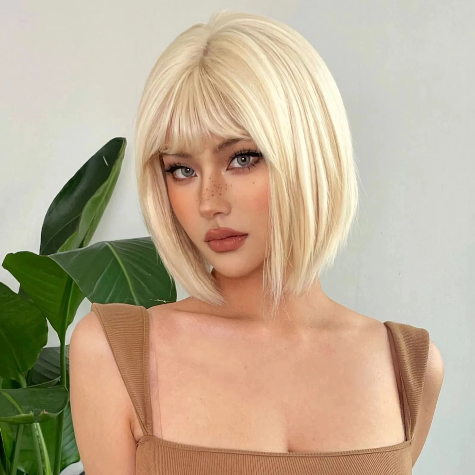 Color: #17 - Short Straight Bob Light blonde synthetic wig Ladies straight bangs Hot silk wig Christmas party Cosplay daily wear wig