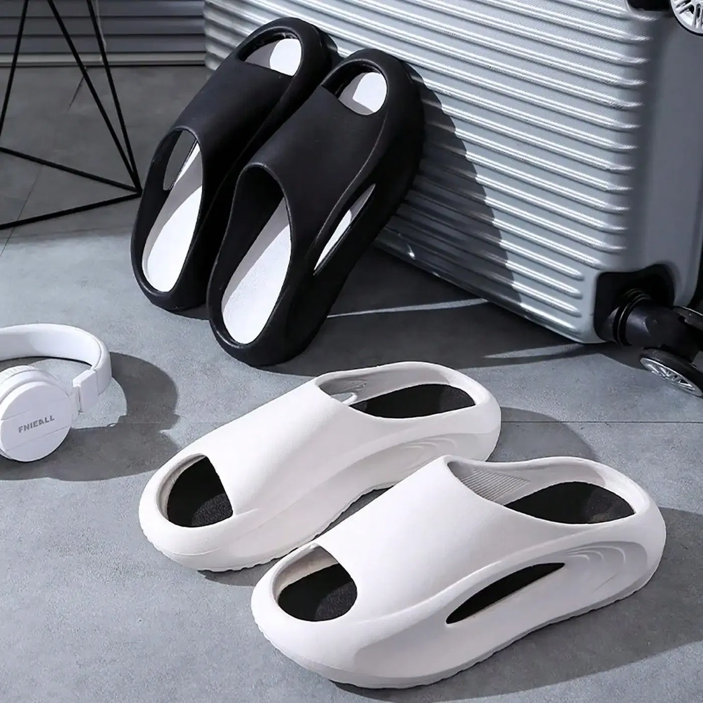 Color: WHITE, Shoe Size: 41.5 - Summer Slippers for Men and Women Thick Bottom Eva Step on the Poop Feeling Outside Wear Non-slip Casual Bathroom Slippers