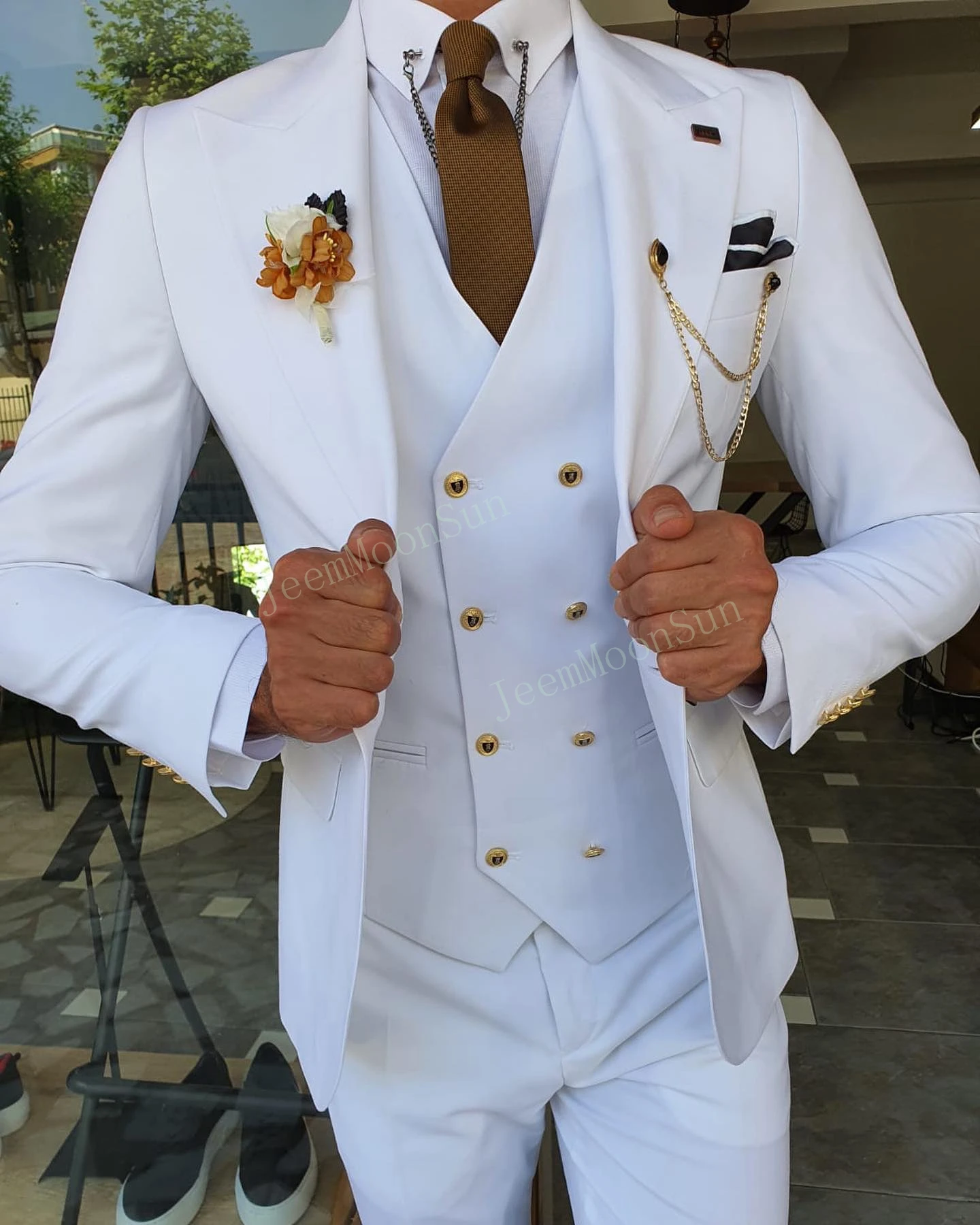 Color: black, Size: 4XL, Ships From: CHINA - 3 Pieces New White Men's Suit 2022  Peak Lapel Slim Fit Casual Tuxedos Groom Tailor Made Terno Masculino (Blazer+Pants+Vest)