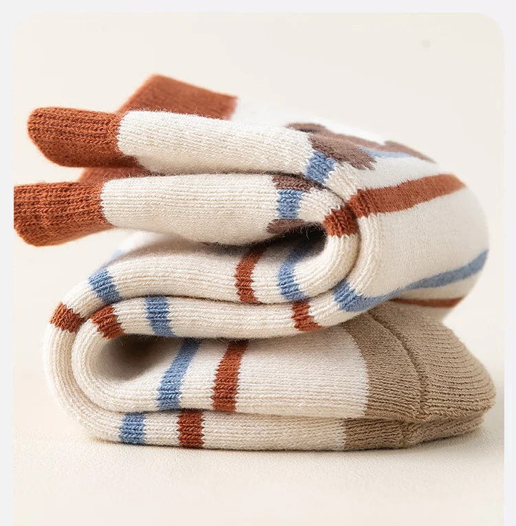 Color: Beige, Size: 7-9T - 1-14T Children Winter Warm Socks Kids Boys Thicken Cotton Socks Thermal Winter Socks Baby Cartoon Bear Pattern Terry Sock