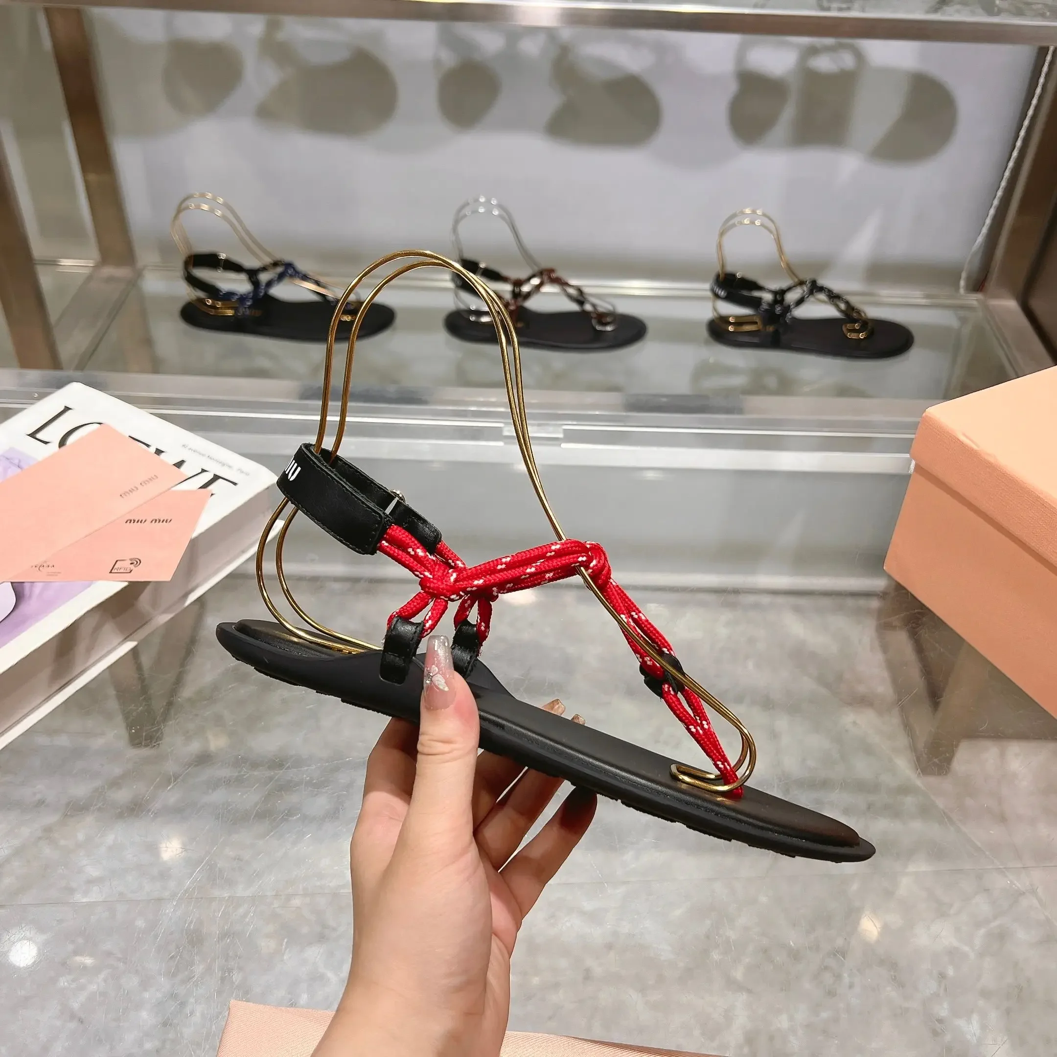 Color: Red, Shoe Size: 41 - Fashionable and cost-effective MIU series 25 new summer products, the world's most popular flip-flops, versatile and trendy