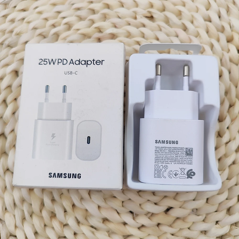 Plug Type: IL - Samsung W25 Flip 5G 25W Super Fast Charger PD Usb Type C Adapter Cargador For SAMSUNG Galaxy S25 S24 Ultra Plus S23 FE A05S M54