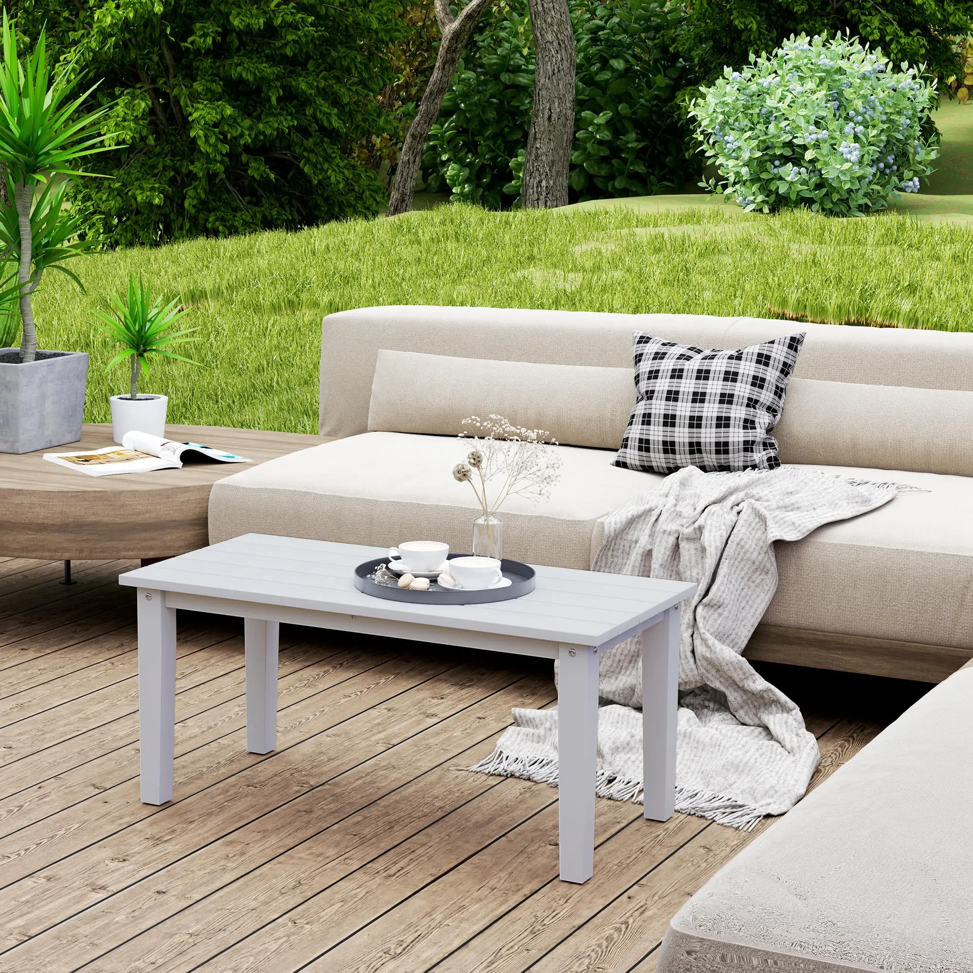 White Outdoor Furniture