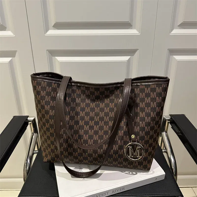 Color: WHITE - 2025 New Large Capacity Women Bag M Check Pattern  Versatile Small Design Shoulder Tote Commuter Bag