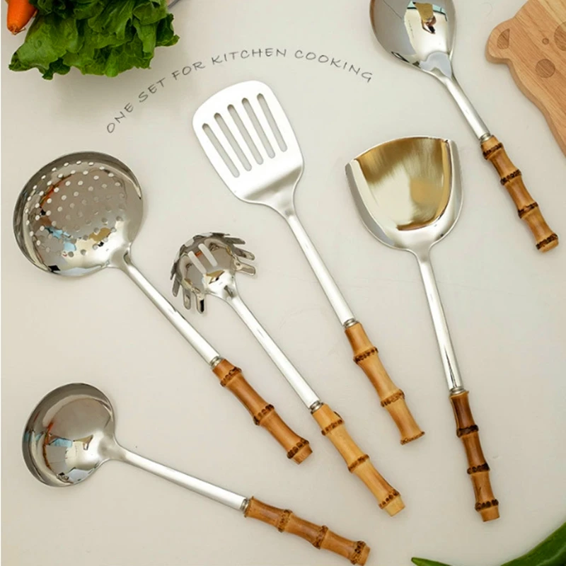 Color: Burgundy - Natural bamboo handle stainless steel frying shovel Japanese-style soup spoon Creative new colander shovel kitchen utensils set