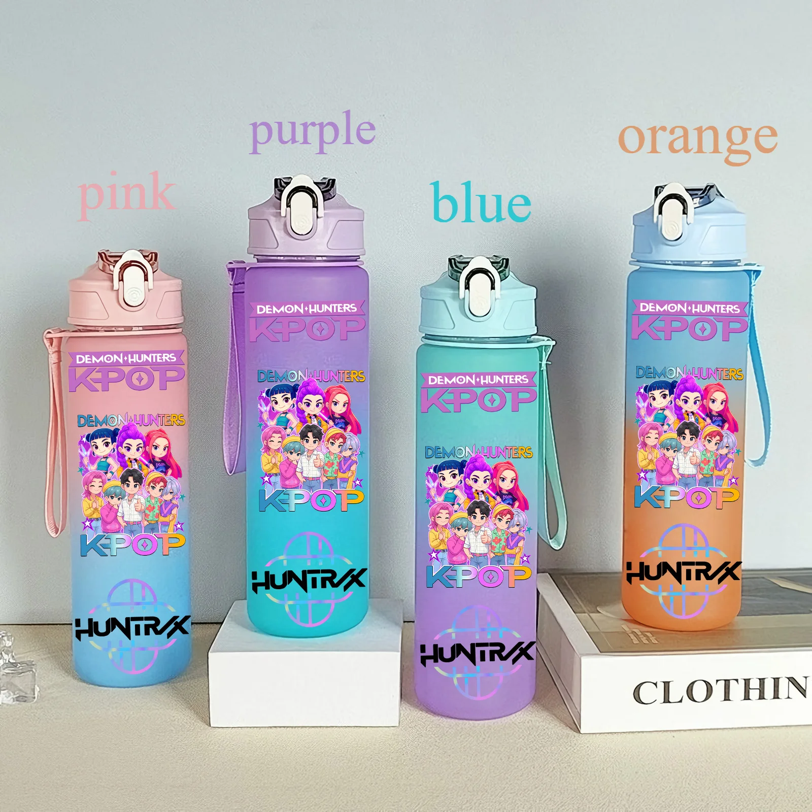 Color: APRICOT, Size: 40cm - 750ML K-pop Demon Hunters HUNTR X Rumi Mira Zoey Jinu Celine Kpop Plastic Water Cup K Pop Drinking Bottle School Huntrix Gourde