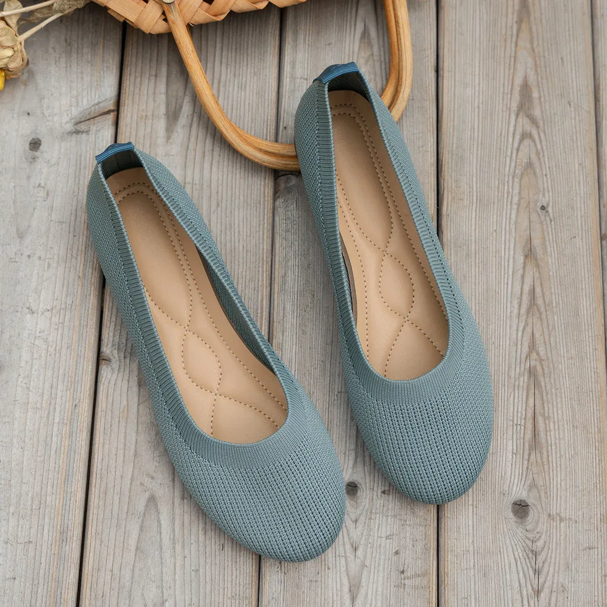 Color: Blue, Shoe Size: 38 - Elastic Knitting Flats Slip on Shoes for Women 2024 Summer Breathable Soft Loafers Woman Lightweight Casual Shoes Mom Moccasins