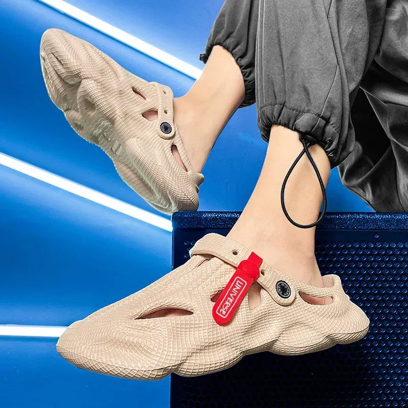 Color: black, Shoe Size: 41 - Summer Men's Clogs Sandals Lightweight Breathable Anti-slip Beach Slippers Men Outdoor Slippers Clogs Anti-slip Beach Slippers