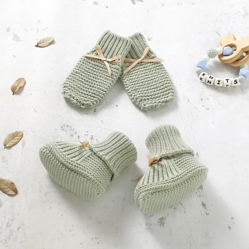 Color: GRAY, Baby Age: 19-24 Months - Baby Shoes + Gloves Set Knit Newborn Girls Boys Boots Mitten Fashion Butterfly-knot Toddler Infant Slip-On Bed Shoes Hand Made