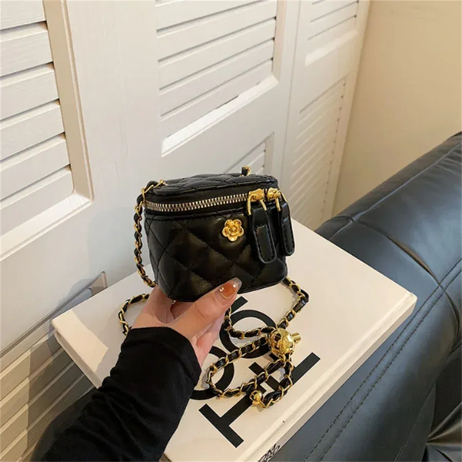 Color: Blue - New Fashion  Children's Bag Girl Baby Lingge Chain Bag Girl Crossbody Bag Handbag Bags For Girls  Free Shipping  Kids Bag