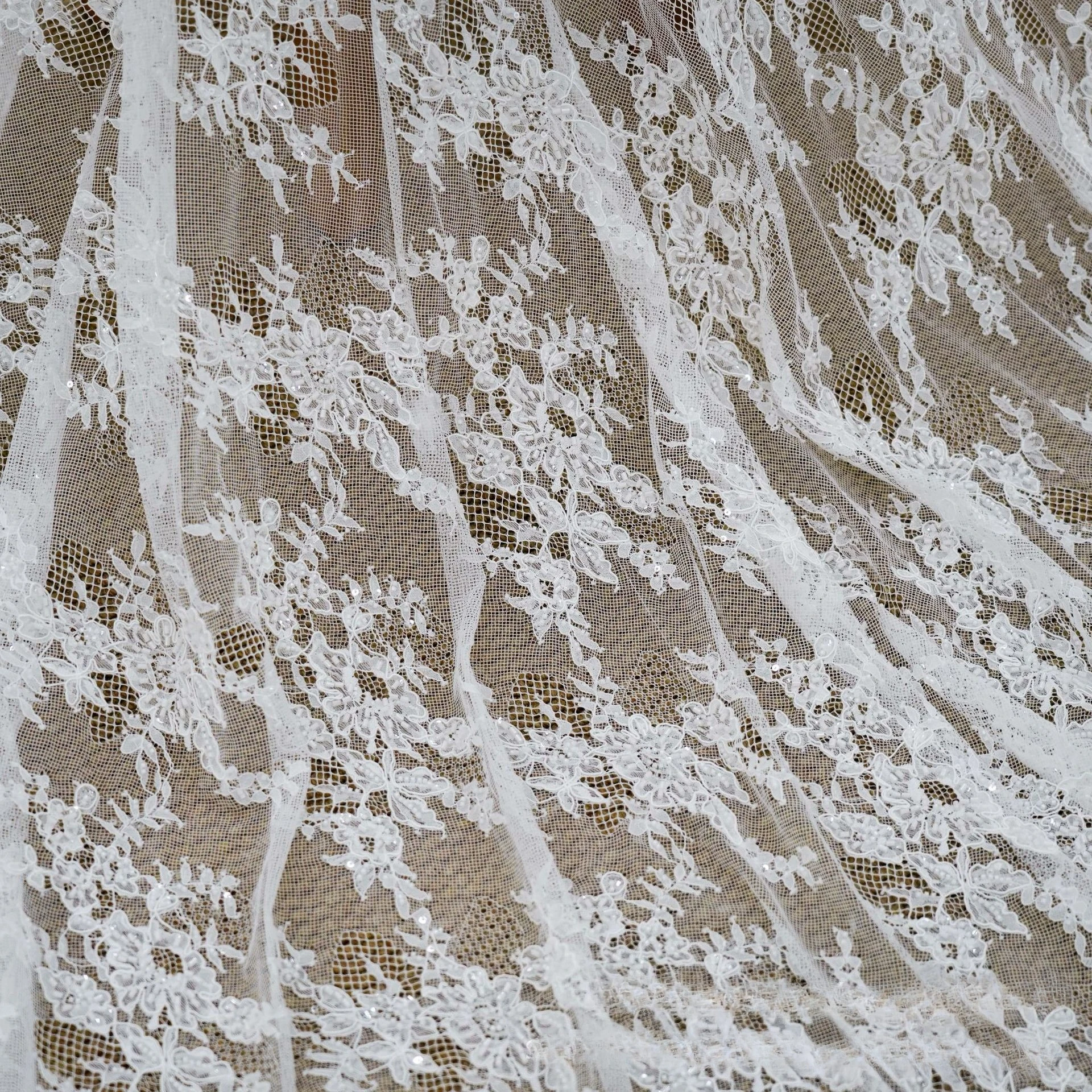 Color: black, Length: 3 YARDS - 3 Meters One Pc Off-white Classic Fashion Wedding Dress Clothing French Style Soft Embroidery Beaded Lace Fabric