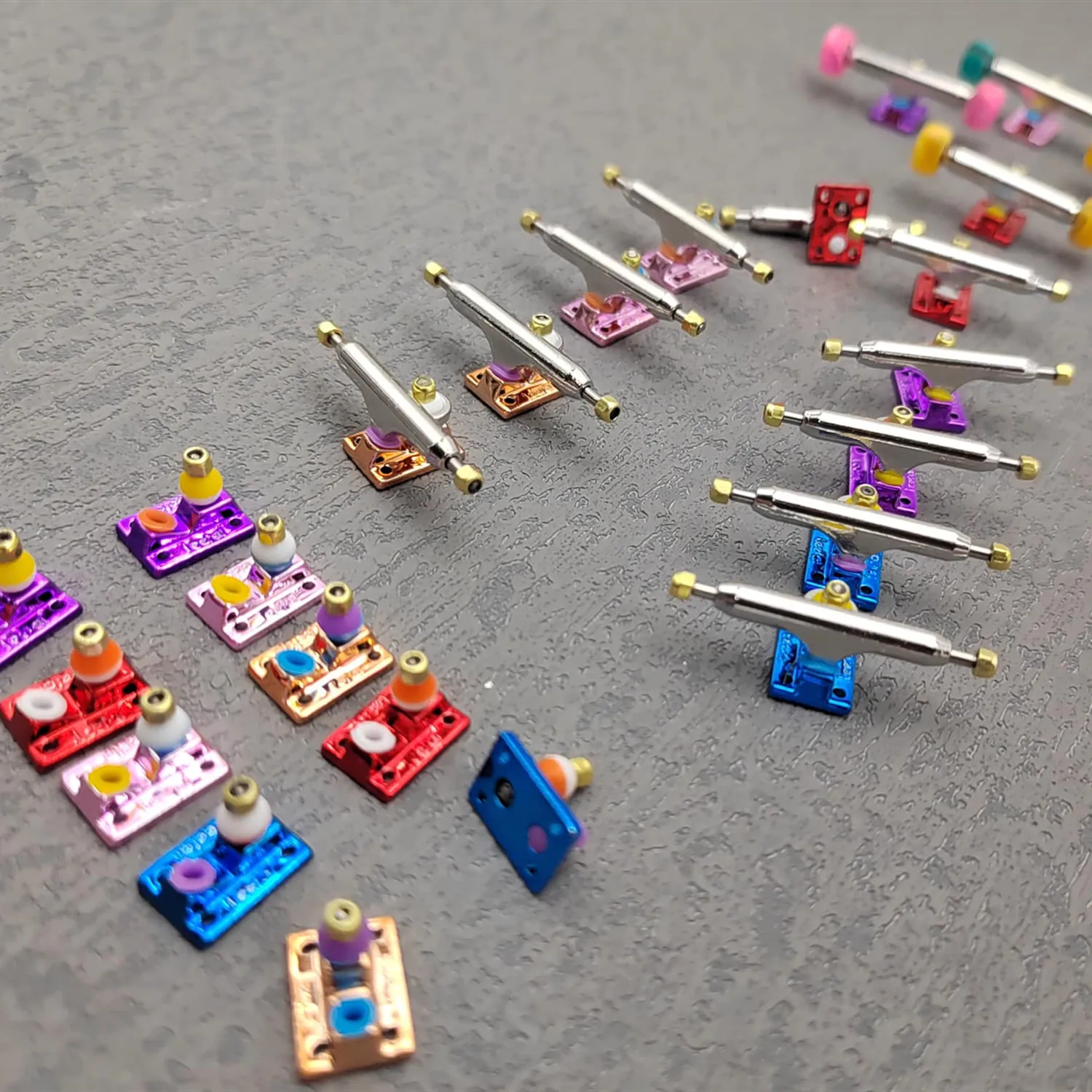 Color: Gold, Ships From: CHINA - 34mm Fingerboard Trucks with Soft Bushing and Pivot Cup for Finger Skateboard
