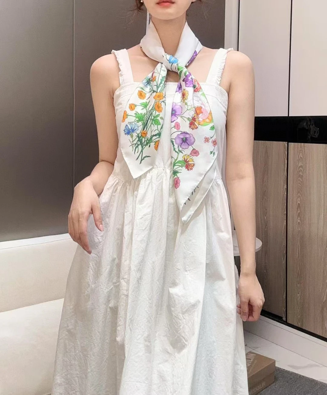 Color: WHITE - High-quality Silk Handmade Square Scarf 90x90cm Classic Floral Pattern Injects The Same Romantic Atmosphere Into The New Series