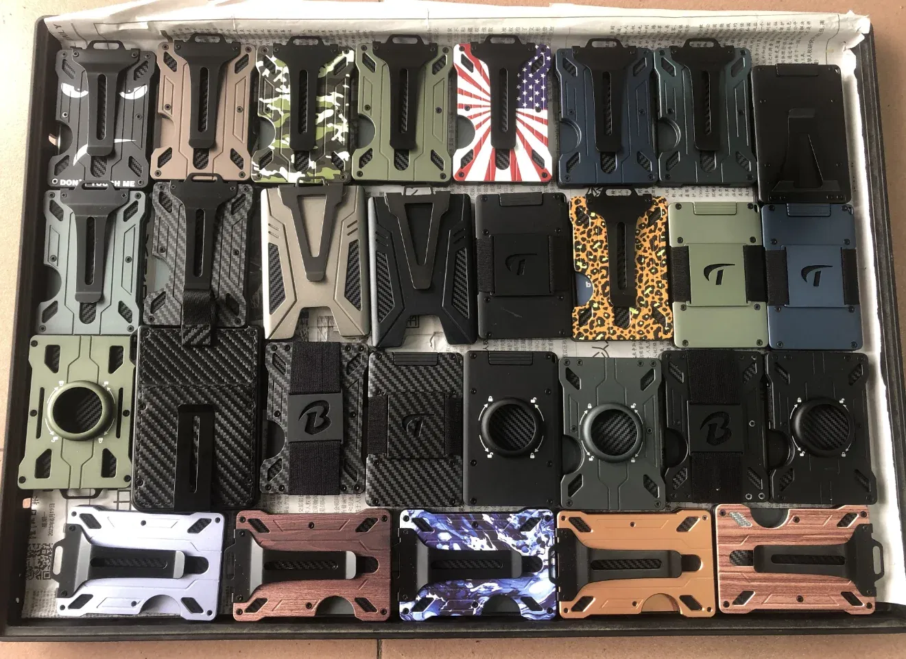 Color: black, Ships From: CHINA - Minimalist Wallet For Men - Aluminum Slim Stretchable Belt Draw-Out Metal Wallet  , Holds up 15 Cards with Cash Strap,Card holde
