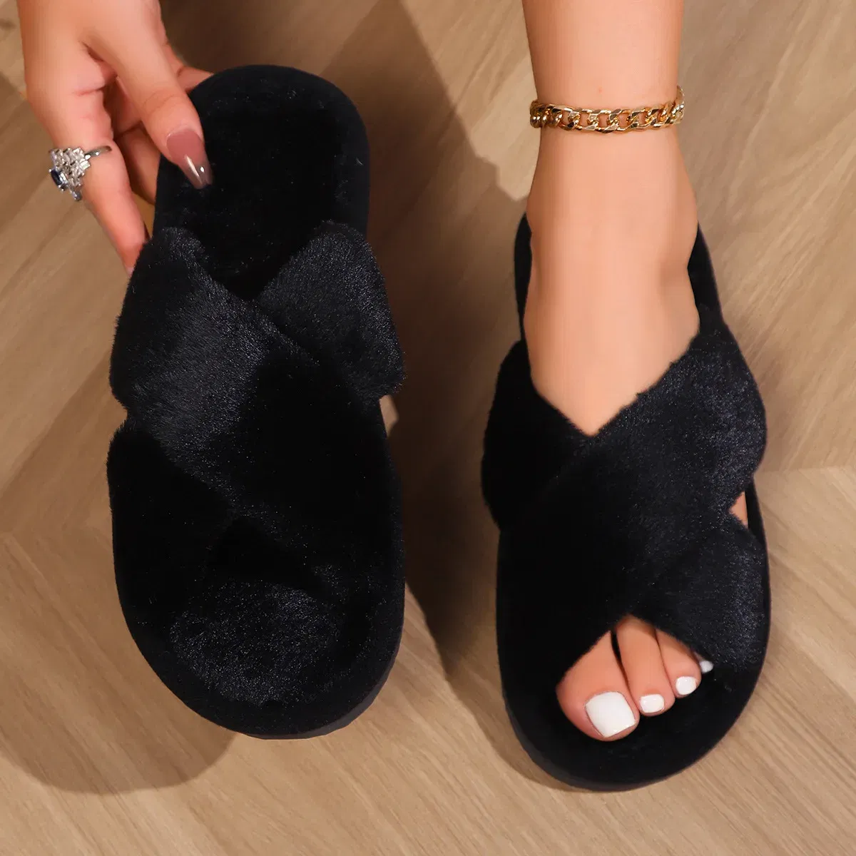 Color: black, Shoe Size: 39 - Cross opening spring and autumn home anti slip flat bottomed couple style fashionable and simple open toed hairy slippers
