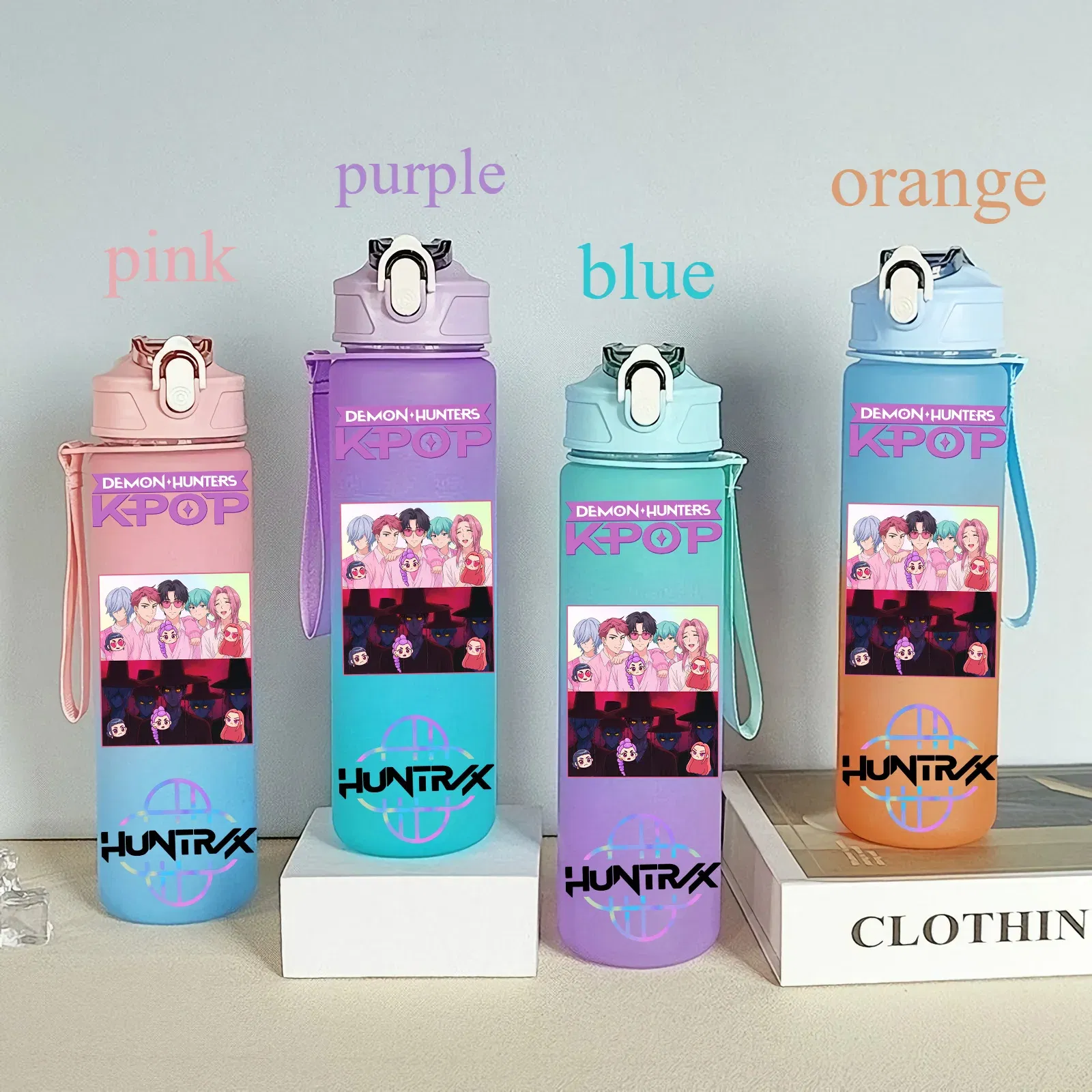 Color: SKY BLUE, Size: 25cm - 750ML K-pop Demon Hunters HUNTR X Rumi Mira Zoey Jinu Celine Kpop Plastic Water Cup K Pop Drinking Bottle School Huntrix Gourde