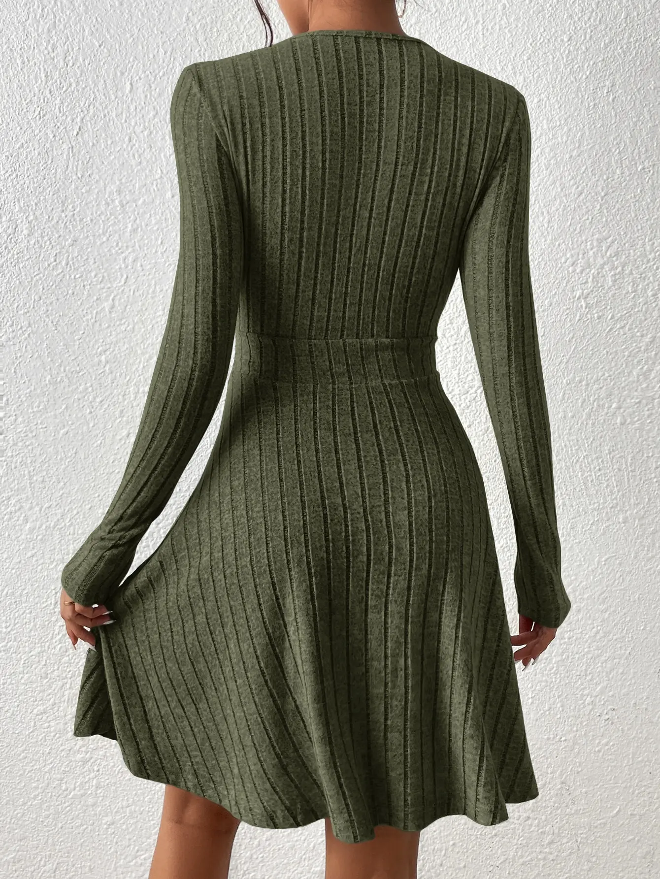 Color: army green, Size: XS - Autumn and Winter New V-neck Sexy Waistline A-line Umbrella Skirt Big Swing Long-sleeved Knit Dress