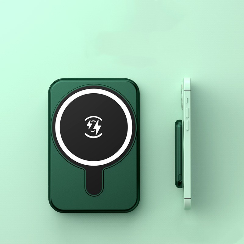 Compact Magnetic Wireless Power Bank