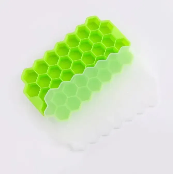 Color: GRAY, Size: S - 4/2/1PCS Silicone Ice Cube Mold 148 Cube Large-capacity Ice Trays Food Grade Ice Maker BPA Free Reusable Ice Maker with Lids