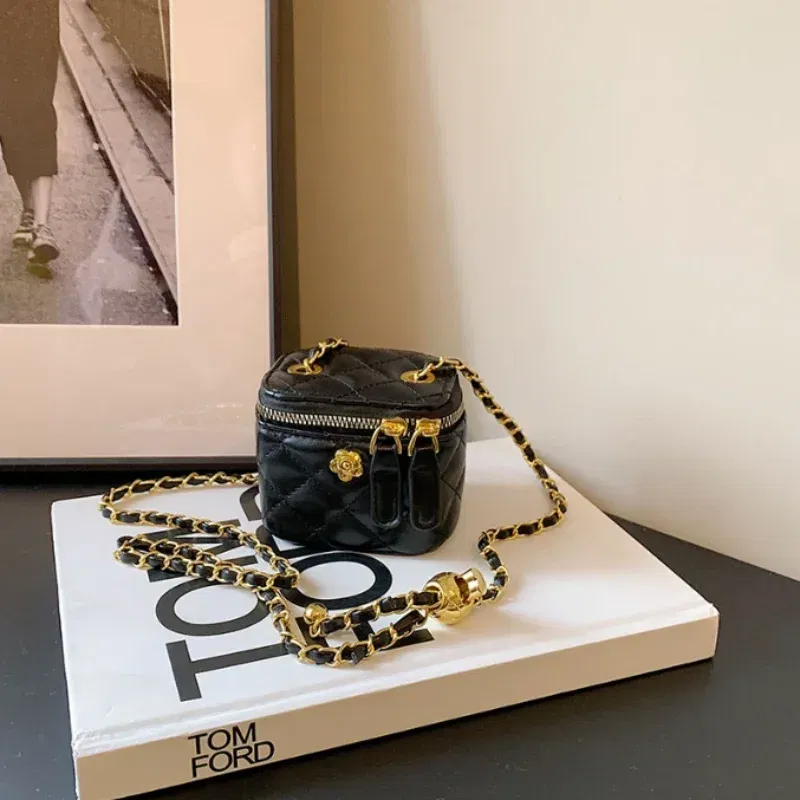 Color: black - New Fashion  Children's Bag Girl Baby Lingge Chain Bag Girl Crossbody Bag Handbag Bags For Girls  Free Shipping  Kids Bag