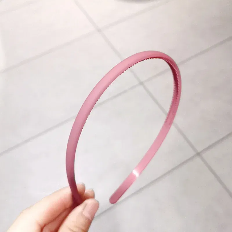 Color: Red - New Fashion Solid color resin Simple frosted anti-slip wave shape Toothed Wild Hairbands Women Girls Hair Accessories Headdress