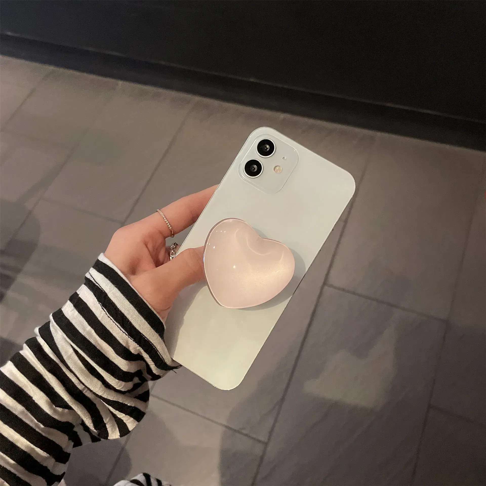 Color: Red - Phone Holder Popular Socket Griptok Finger Grip Bracket Stand Love Heart Ins Style Cute Poping Pink White Cellphone Accessory