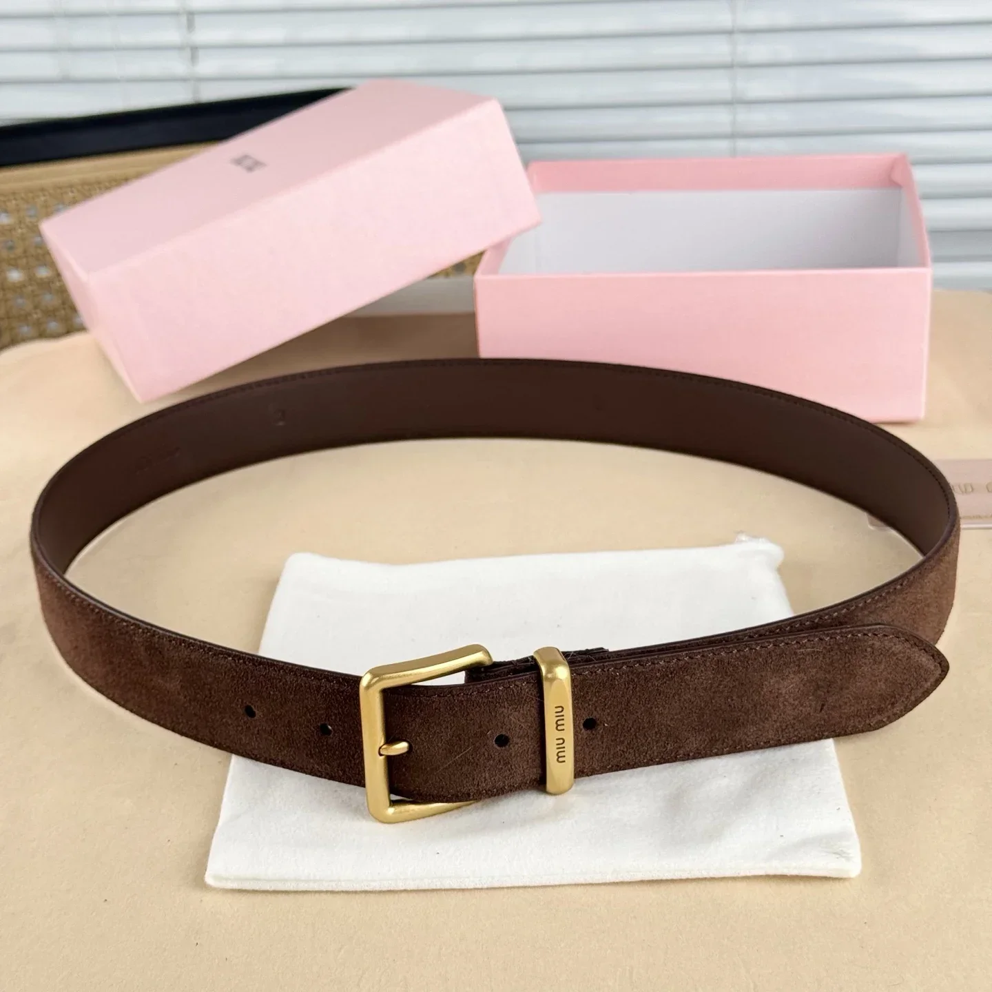 Color: WHITE, Belt Length: 115CM - High-end Gift Simple and Elegant Suede Handmade Belt Metal Buckle Fashion Belt MIU Series Trendy Women's Belt Suede Belt Luxury